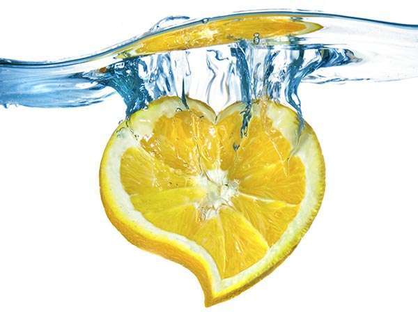 Benefits-of-drinking-lemon-water-1-s