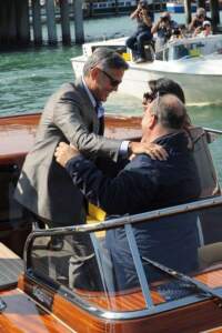 Джордж Клуни и Амал Аламуддин с втора сватба във Великобритания | Диана image 14