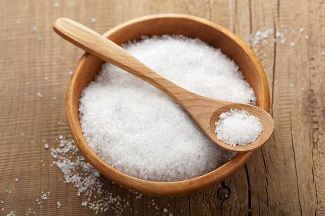 Английската сол се нарича още епсомова сол Представлява кристализиран магнезиев