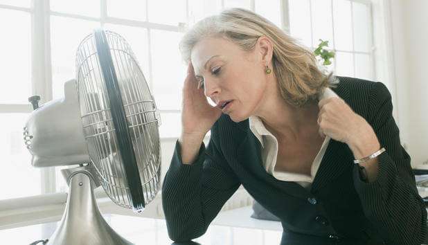 Как да намалите топлите вълни при менопауза | Диана