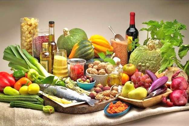 Средиземноморската диета с плодове  риба зеленчуци и зехтин държи рака на разстояниеОстана ли нещо