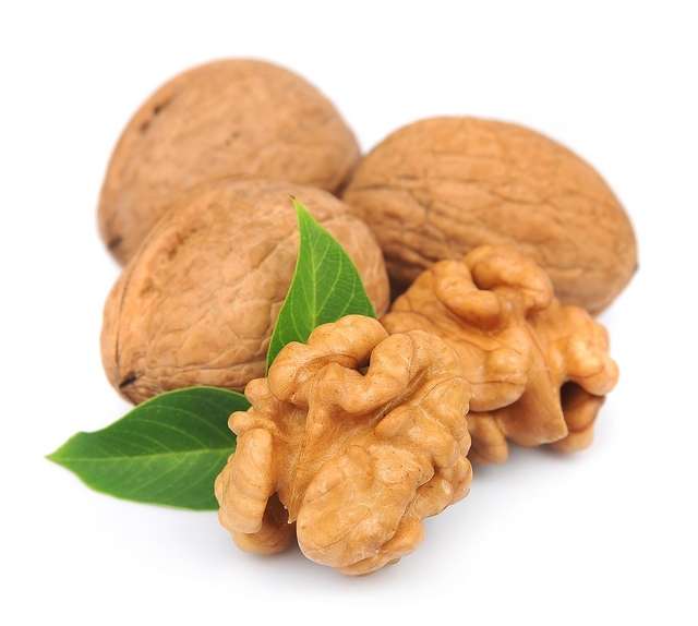 Ядките на орехите са полезни, но черупките им лекуват | Диана image 1