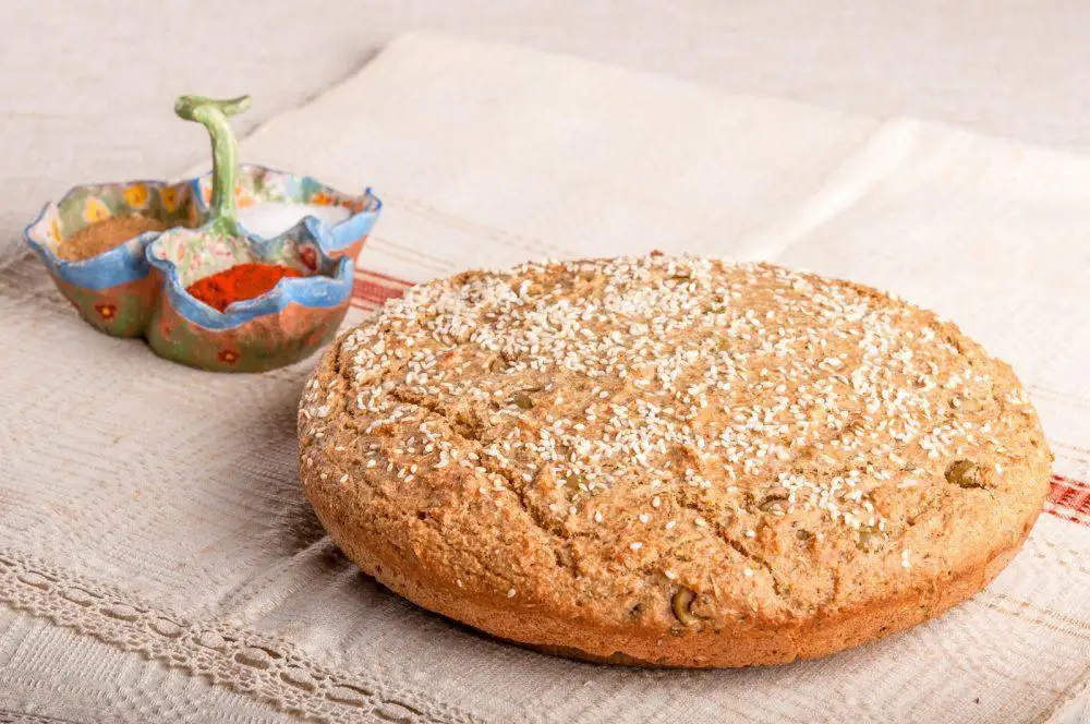 Хляб с брашно от лимец и маслини