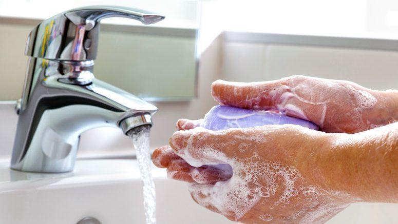 Лекари: Обикновеното миене на ръце не убива бактериите. Ето какво трябва да правите: | Диана