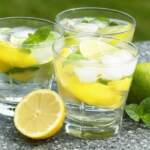 Как да приготвим сутрешната си лимонова вода по правилния начин
