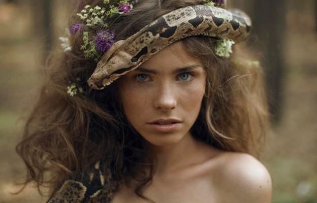 Разкриваме общото между змията и жената.От незапомнени времена се носят