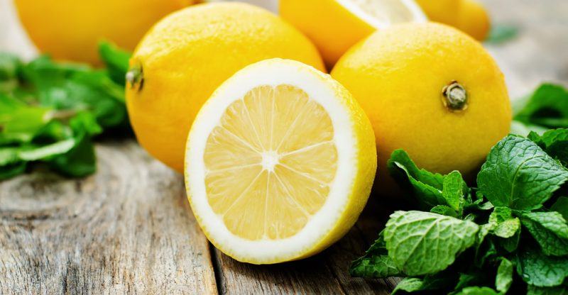 Защо един от най богатите на витамин C плодове е опасен 70