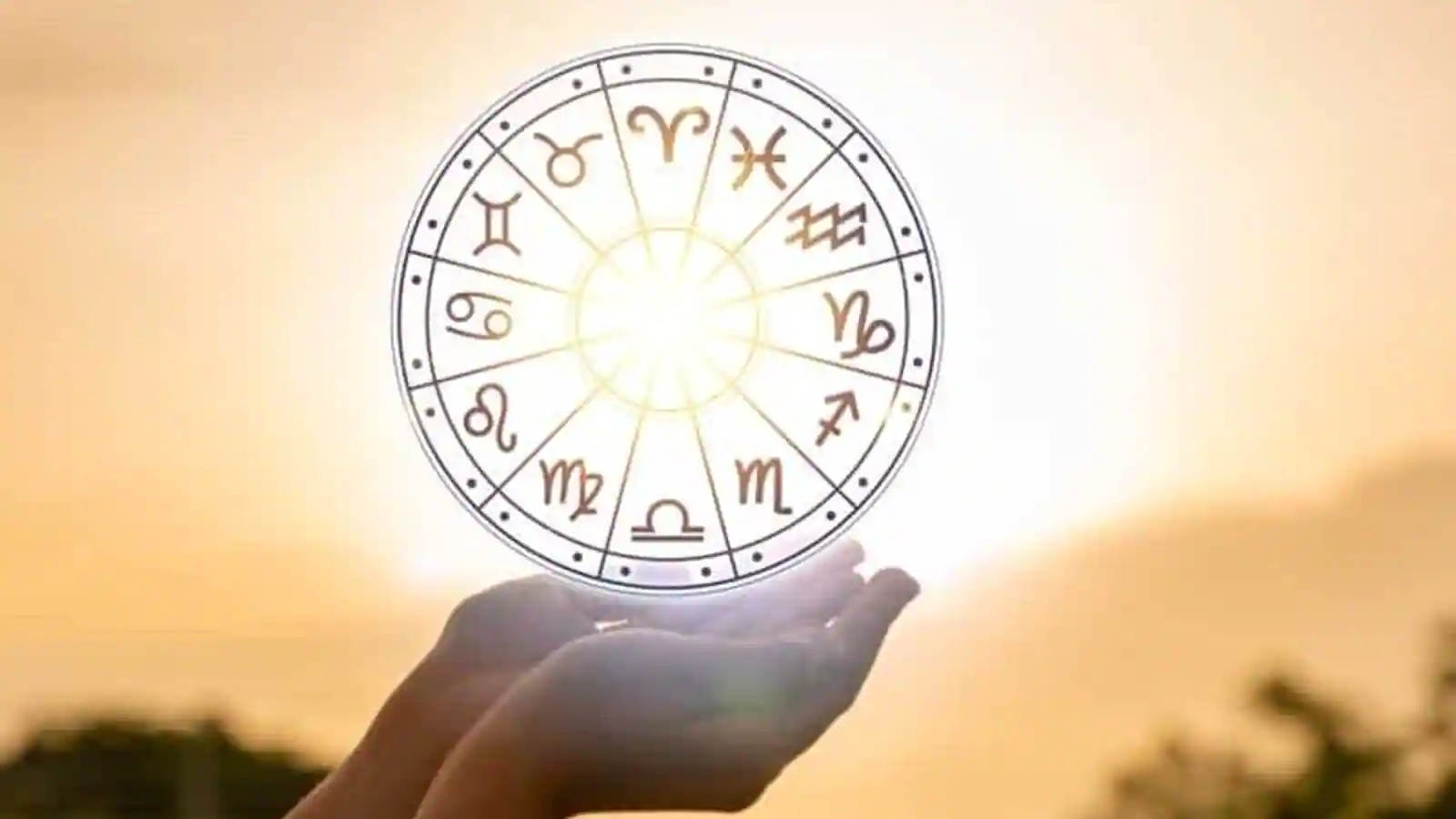 Дневният хороскоп се определя от позицията на луната и слънцето