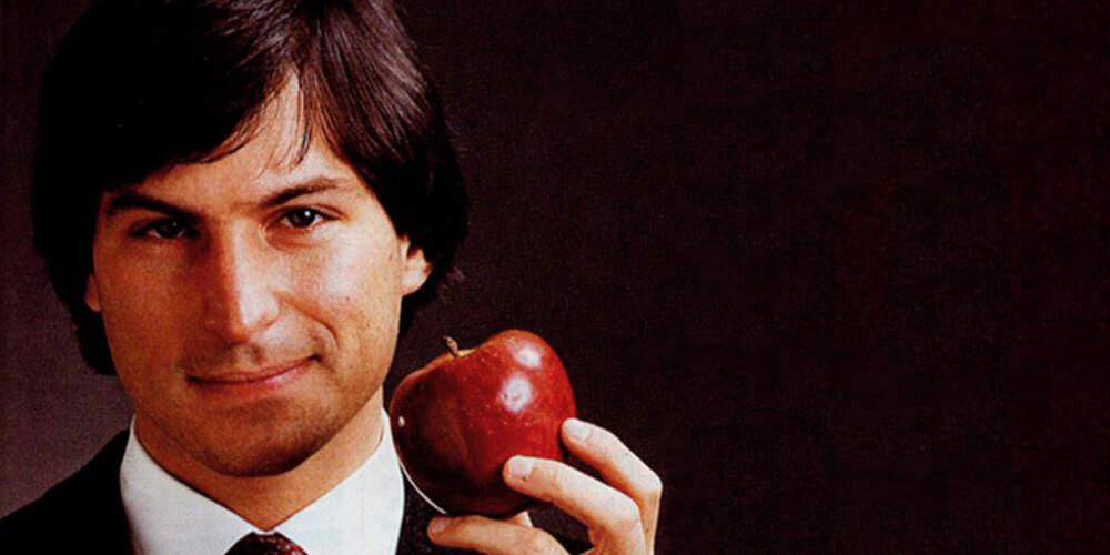 Стив Джобс и ябълката